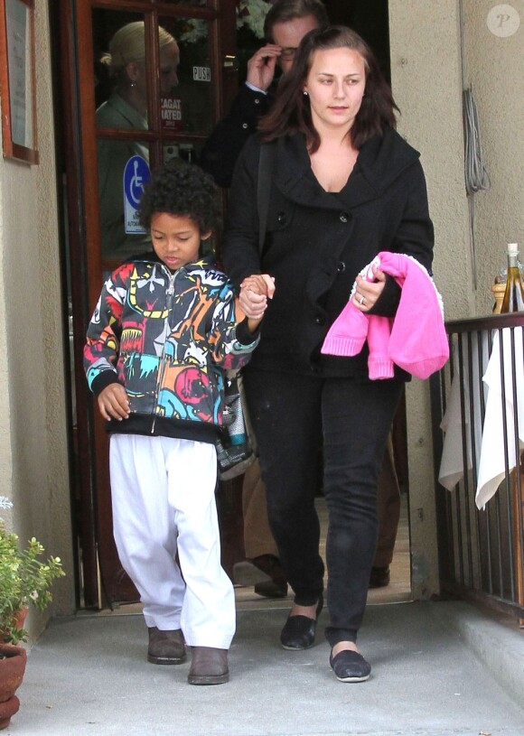 Heidi Klum et ses enfants sortent d'un centre de sports à Los Angeles le 14 avril 2012