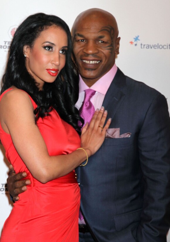 Mike Tyson et sa femme Kiki lors de la présentation de son one-man-show au casino MGM Grand à Las Vegas, le 14 avril 2012