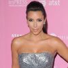 Habillée d'une robe Catherine Malandrino et d'escarpins roses Casadei, Kim Kardashian brillait lors de la soirée Hot Hollywood Style du magazine US Weekly. West Hollywood, le 18 avril 2012.