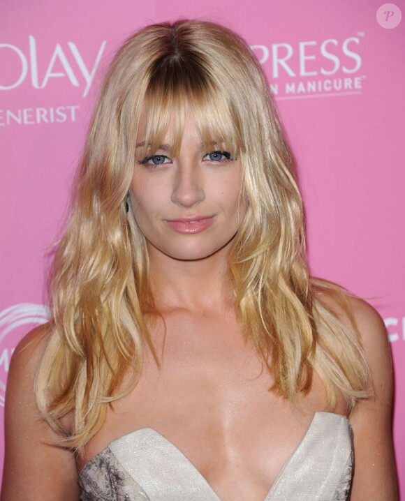 Beth Behrs, personnalité saluée par US Weekly, assistait à la soirée Hot Hollywood Style. West Hollywood, le 18 avril 2012.