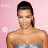 Kim Kardashian était divine pour la soirée Hot Hollywood Style du magazine US Weekly, avec une robe à poches Catherine Malandrino et des chaussures Casadei. West Hollywood, le 18 avril 2012.