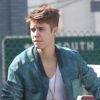 Justin Bieber se promène dans les rues de Los Angeles, le mercredi 18 avril 2012.