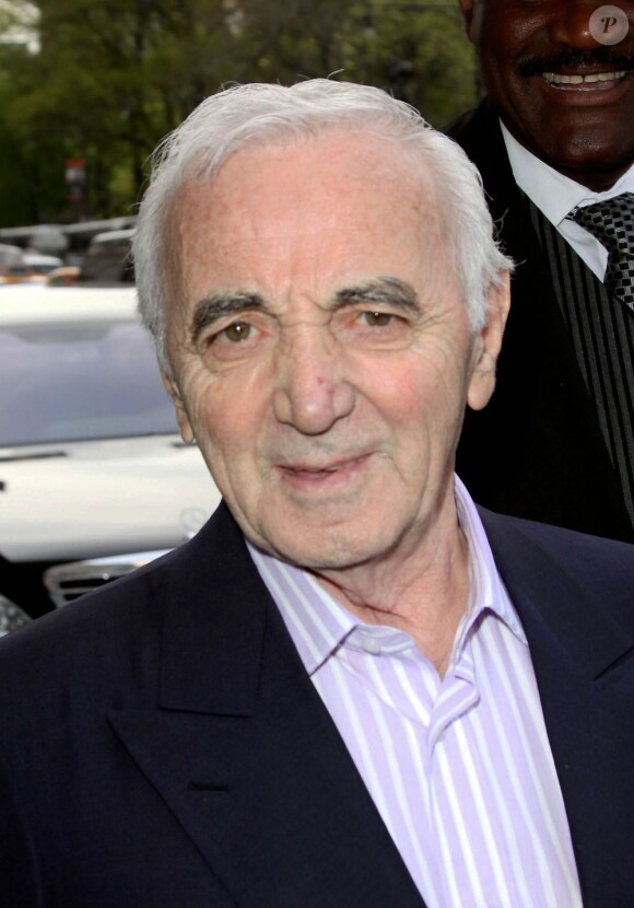 Charles Aznavour en New York en 2009, à l'occasion de ses derniers concerts en date à Big Apple.