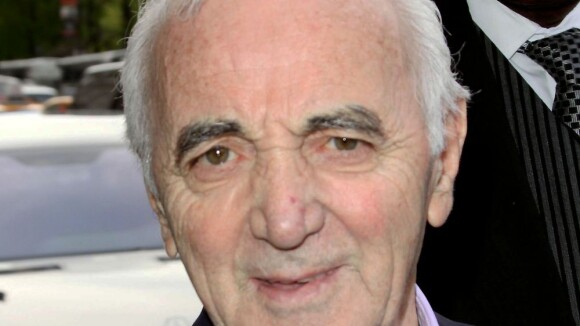 Charles Aznavour explique son incident de New York avec 'un producteur escroc'