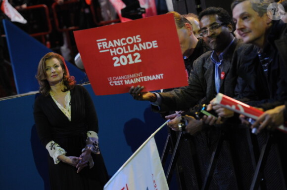 Valérie Trierweiler, soutien de l'ombre de François Hollande, le 29 avril 2012 à Bercy lors du meeting de son compagnon