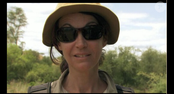 Zabou Breitman dans le sud-ouest de l'Éthiopie dans Rendez-vous en terre inconnue, sur France 2