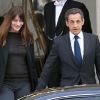 Après la révélation des résultats Carla Bruni et Nicolas Sarkozy quittent l'Elysée direction La Mutualité, à Paris, le 6 mai 2012.