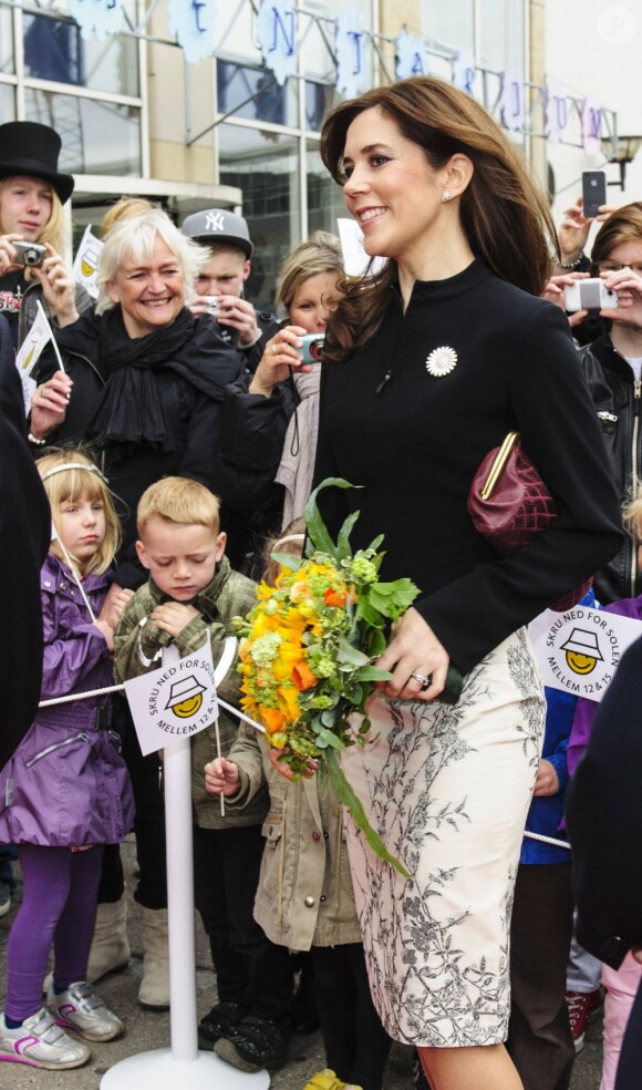 La princesse Mary de Danemark inaugurait le 8 mai 2012 une campagne en faveur de l'Association danoise de lutte contre le cancer.