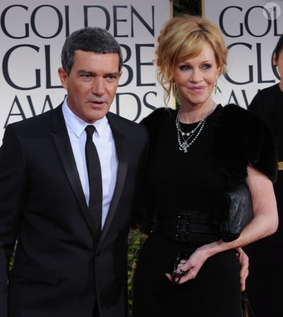 Melanie Griffith et son mari Antonio Banderas lors de la cérémonie des Golden Globe Awards à Beverly Hills, le 15 janvier 2012.