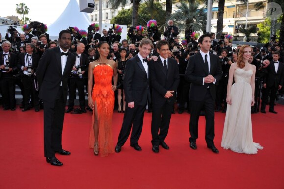 Chris Rock, Jada Pinkett Smith, Ben Stiller, David Schwimmer et Jessica Chastain lors de la présentation de Madagascar 3 : Bons baisers d'Europe au Festival de Cannes, le 18 mai 2012.
