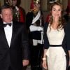 Abdullah II et Rania de Jordanie arrivent à Buckingham. Le prince Charles et Camilla Parker Bowles donnaient le 18 mai 2012 à Buckingham Palace un dîner pour de nombreux royaux étrangers, invités en l'honneur du jubilé de diamant de la reine Elizabeth II. Les convives avaient plus tôt dans la journée déjeuné avec la monarque au château de Windsor.