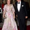 Le roi Constantin et la reine Anne-Marie de Grèce. Le prince Charles et Camilla Parker Bowles donnaient le 18 mai 2012 à Buckingham Palace un dîner pour de nombreux royaux étrangers, invités en l'honneur du jubilé de diamant de la reine Elizabeth II. Les convives avaient plus tôt dans la journée déjeuné avec la monarque au château de Windsor.