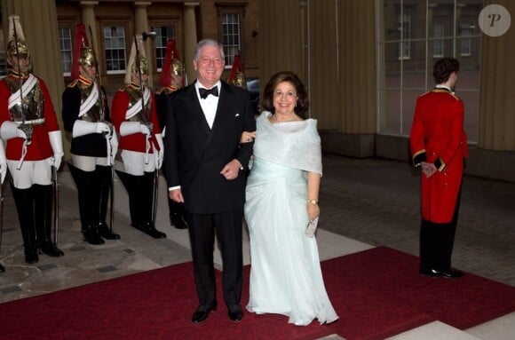 Le prince Alexander de Yougoslavie et sa femme Katarina. Le prince Charles et Camilla Parker Bowles donnaient le 18 mai 2012 à Buckingham Palace un dîner pour de nombreux royaux étrangers, invités en l'honneur du jubilé de diamant de la reine Elizabeth II. Les convives avaient plus tôt dans la journée déjeuné avec la monarque au château de Windsor.