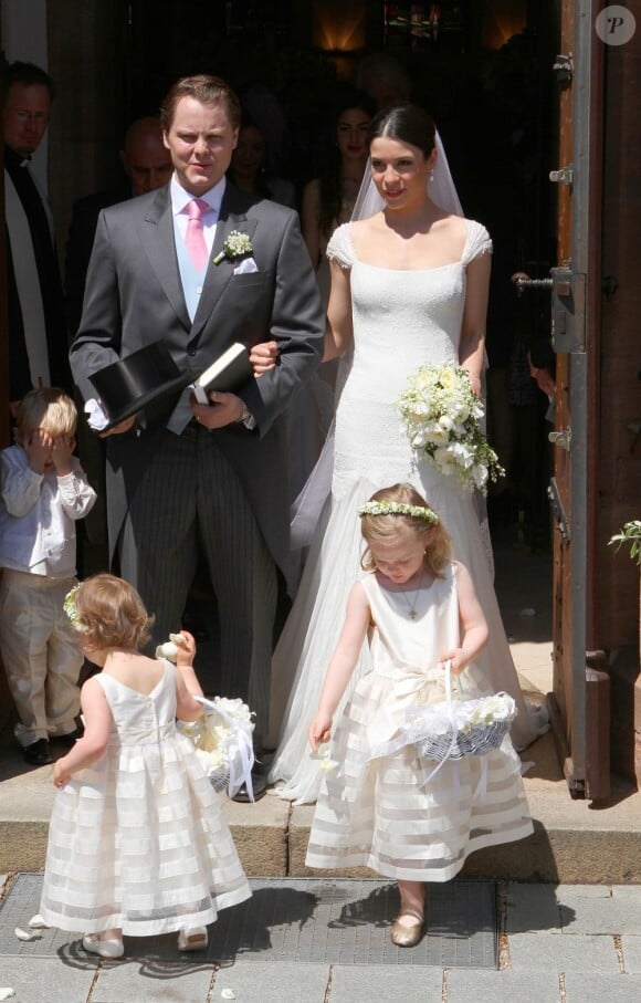 Le comte Charles Alexandre de Faber-Castell et sa compagne Melissa Eliyesil ont célébré leur mariage le 26 mai 2012 à Stein, en Bavière, fief de la famille aristocratique.