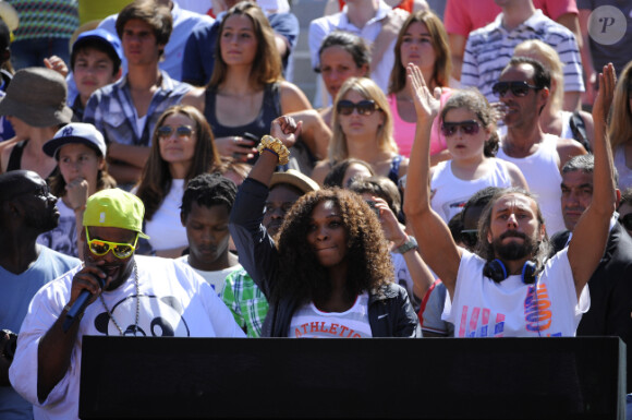 Big Alo, Serena Williams et Bob Sinclar lors de la journée des enfants à Roland Garros le 26 mai 2012 à Paris