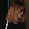 C'est une Drew Barrymore détendue qui sort de la boutique Chanel à Beverly Hills où elle effectuait ses derniers essayages pour sa robe de mariage, avec la complicité de Cameron Diaz. Le 30 mai 2012.