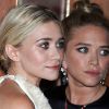 Ashley et Mary-Kate Olsen assistent à l'événement caritatif Salute To American Heroes organisé par la fondation Fresh Air Fund. New York, le 31 mai 2012.