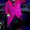 Sir Elton John, la vie en rose pour sa reine.
La reine Elizabeth II a pu compter sur le meilleur des artistes du royaume, réunis par le Take That Gary Barlow, pour faire vibrer son jubilé de diamant lors du concert donné à Buckingham Palace le 4 juin 2012.