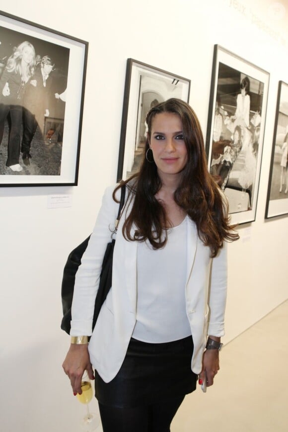 Elisa Tovati au vernissage de son exposition Icônes à la galerie Art District à Paris, le 6 juin 2012.