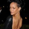 La beauté Rihanna ne manque pas d'exhiber son joli corps au fil de ses sorties