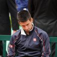 Novak Djokovic le 11 juin 2012 après avoir été battu en finale de Roland-Garros par Rafael Nadal (6-4, 6-3, 2-6, 7-5)