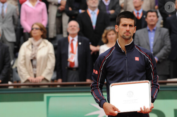 Novak Djokovic après avoir été battu en finale de Roland-Garros par Rafael Nadal le 10 juin 2012