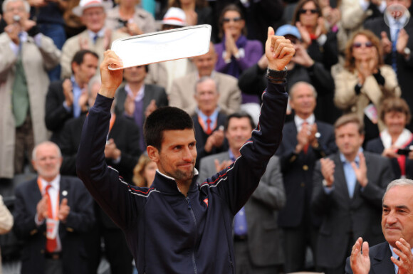 Novak Djokovic après avoir été battu en finale de Roland-Garros par Rafael Nadal le 10 juin 2012