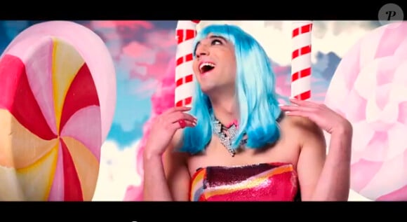 Max Boublil en Katy Perry dans le clip Put your sex in the air