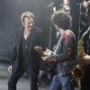 EXCLUSIF : Johnny Hallyday et son guitariste en chef Yarol Poupaud répètent au Stade de France le 14 juin 2012.