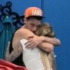 Retrouvailles câlines entre Fanny et Julien (Secret Story 6 - jeudi 14 juin 2012).
