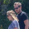 Drew Barrymore et Will Kopelman sortent d'un restaurant après un déjeuner en amoureux, à Los Angeles, en juin 2012.