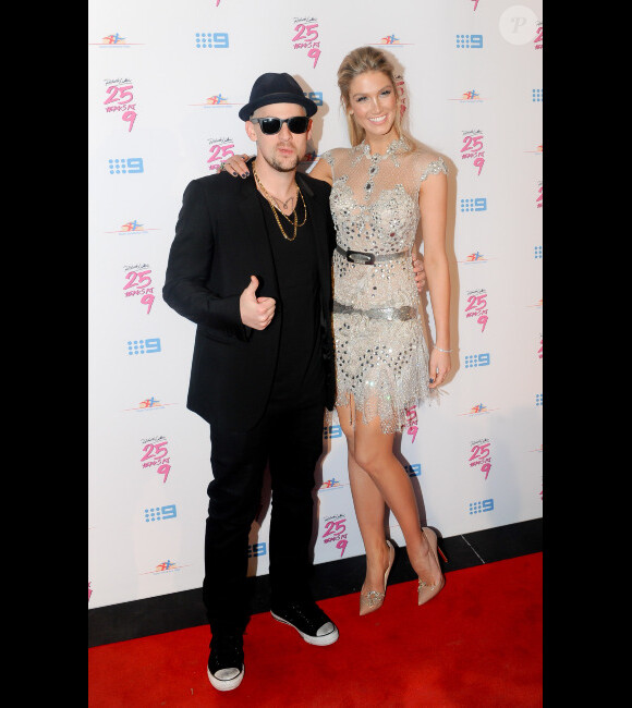 Joel Madden et Delta Goodrem lors du 25e anniversaire de la fondation Richard Wilkins (pour la recherche sur le syndrome de Down) à Sydney le 16 juin 2012