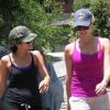 Vanessa Hudgens retrouve une amie après son cours de pilates, à Los Angeles, le mardi 19 juin 2012.