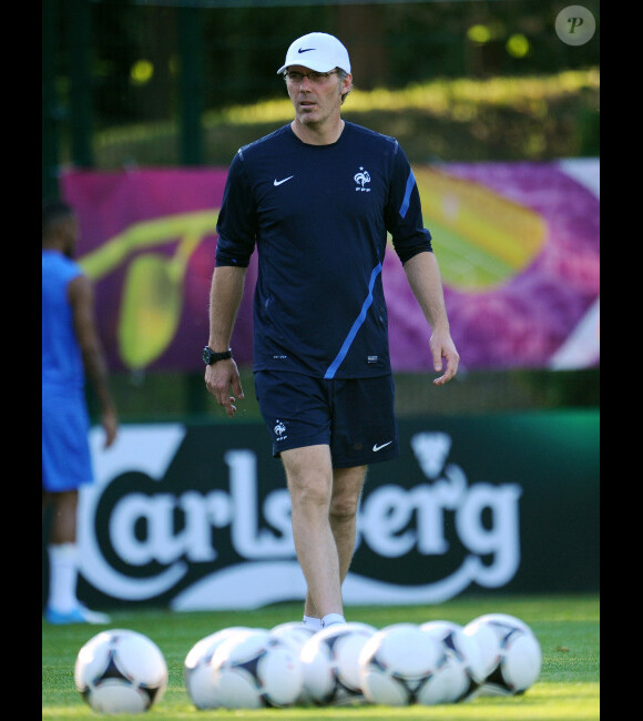 Laurent Blanc lors d'une séance d'entraînement le 22 juin 2012 à Donetsk en Ukraine