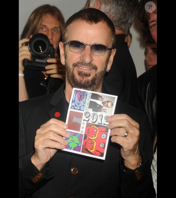 Ringo Starr, 71 ans, au vernissage de son exposition à la Pop International Galleries de New York, le 25 juin 2012.