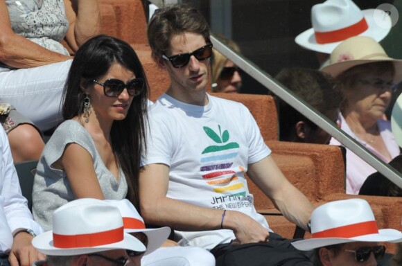 Romain Grosjean et Marion Jollès (photo : à Roland-Garros le 28 mai 2012), en couple depuis 2008 et fiancés en 2012, ont célébré leur mariage le 27 juin 2012 à Chamonix, dans un salon du Majestic.