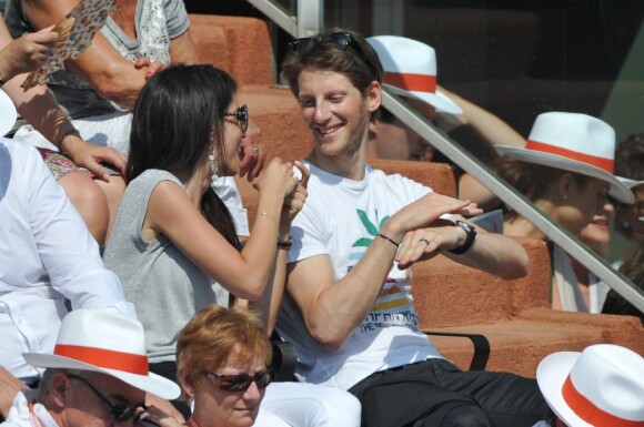 Romain Grosjean et Marion Jollès (photo : à Roland-Garros le 28 mai 2012), en couple depuis 2008 et fiancés en 2012, ont célébré leur mariage le 27 juin 2012 à Chamonix, dans un salon du Majestic.