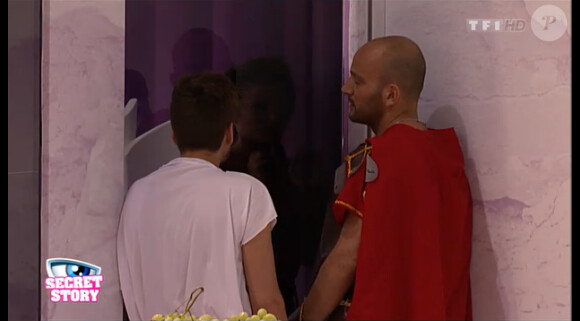 Yoann et Capucine dans Secret Story 6 le jeudi 28 juin 2012 sur TF1