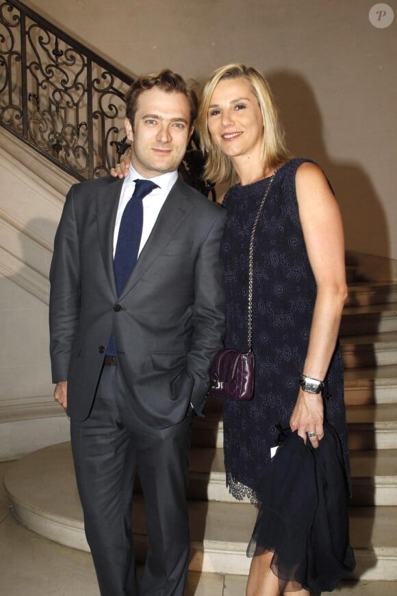 Laurence Ferrari ravissante avec son mari Renaud Capuçon au défilé Dior le 2 juillet 2012