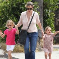Jennifer Garner : Pause gourmande et glacée avec Violet et Seraphina