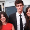 Jean-Baptiste Maunier et Lou Lesage lors de la Garden Party Veuve Clicquot, lundi 2 juillet dans les jardins du Polo de Paris