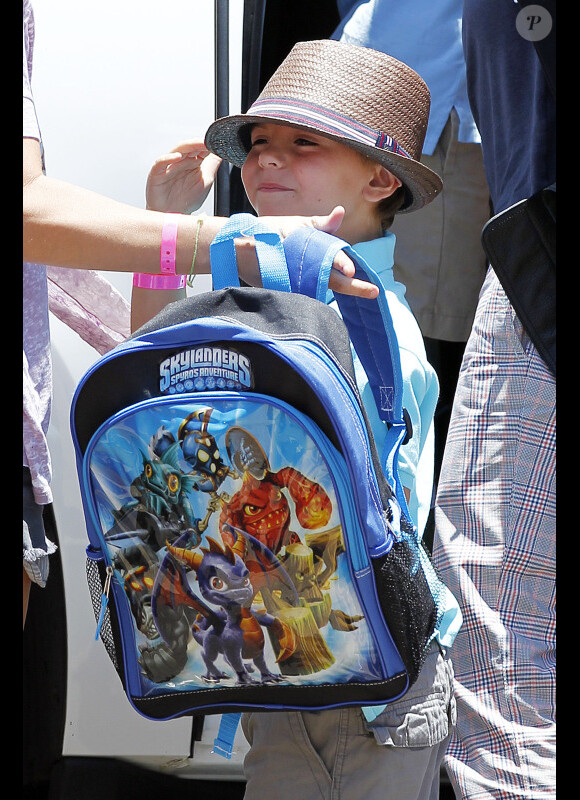 Sean Preston, l'aîné des enfants de Britney Spears, à l'aéroport de Maui, le vendredi 6 juillet 2012 pour rentrer à Los Angeles.
