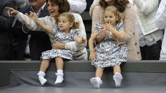 Wimbledon : Roger Federer triomphe sous les yeux de ses adorables jumelles