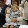 Charlene Riva et Myla Rose, les jumelles de Roger Federer, ont assisté au triomphe de leur papa à Wimbledon le 8 juillet 2012 en compagnie de leur maman Mirka et leur grand-mère Lynette