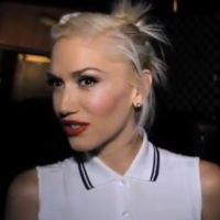 Gwen Stefani de retour avec No Doubt se déchaîne sur le toit d'un camion
