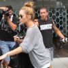 Miley Cyrus sort d'une séance de sport et montre son nouveau tatouage sur son avant-bras, le 12 juillet 2012 à Los Angeles