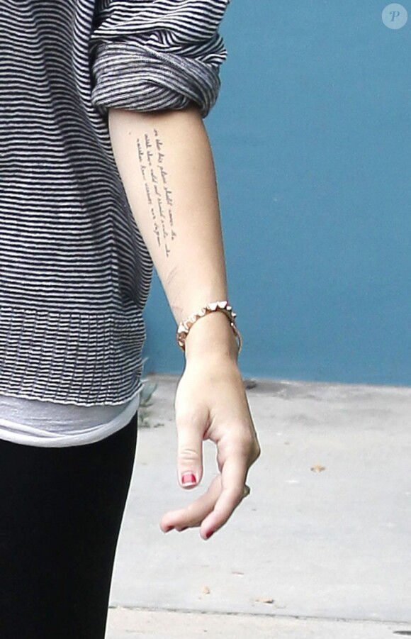 Le nouveau tatouage de Miley Cyrus le 12 juillet 2012 à Los Angeles