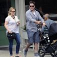 Hilary Duff se promène à New York avec son mari Mike Comrie et leur petit Luca, quatre mois, le vendredi 13 juillet 2012.