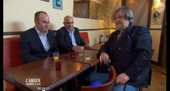 Les prétendants d'Annie dans L'amour est dans le pré 7
