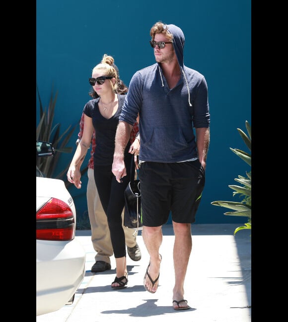 Miley Cyrus quitte son cours de sport avec Liam Hemsworth, le lundi 16 juillet à Los Angeles.